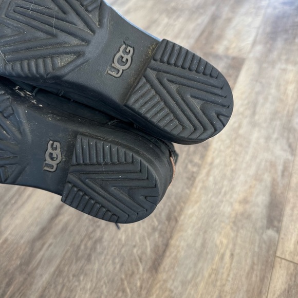 UGG Australia AZARIA Stout LEATHER SHEEPSKIN WATERPROOF DUCK BOOTS - Picture 11 of 12